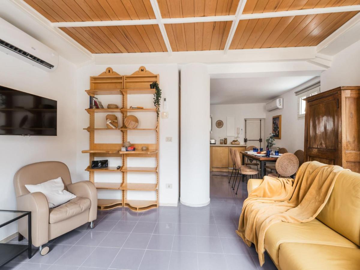 The Best Rent - Two-Bedroom Apartment With Terrace Near Trevi Fountain Rom Exterior foto