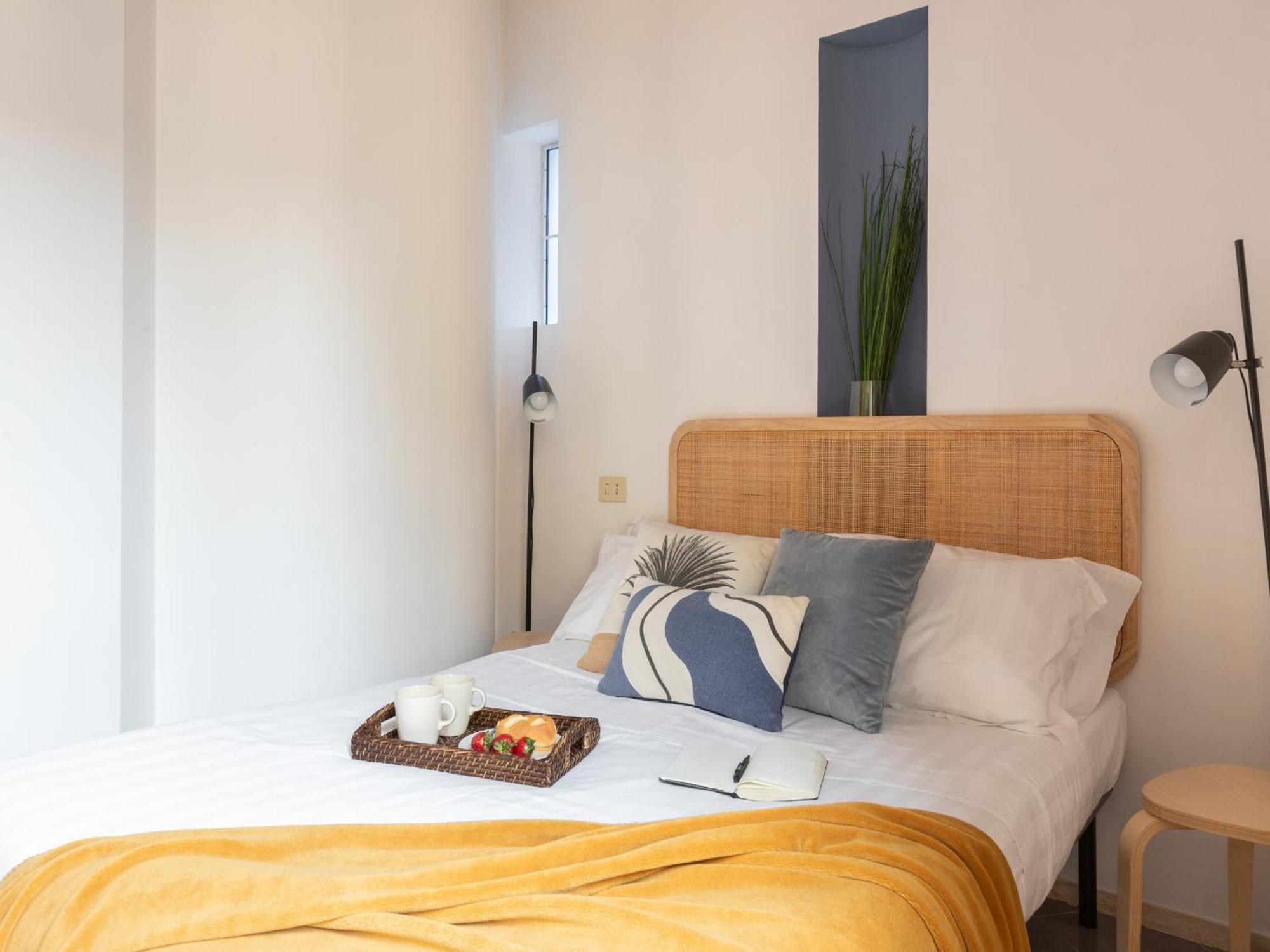 The Best Rent - Two-Bedroom Apartment With Terrace Near Trevi Fountain Rom Exterior foto
